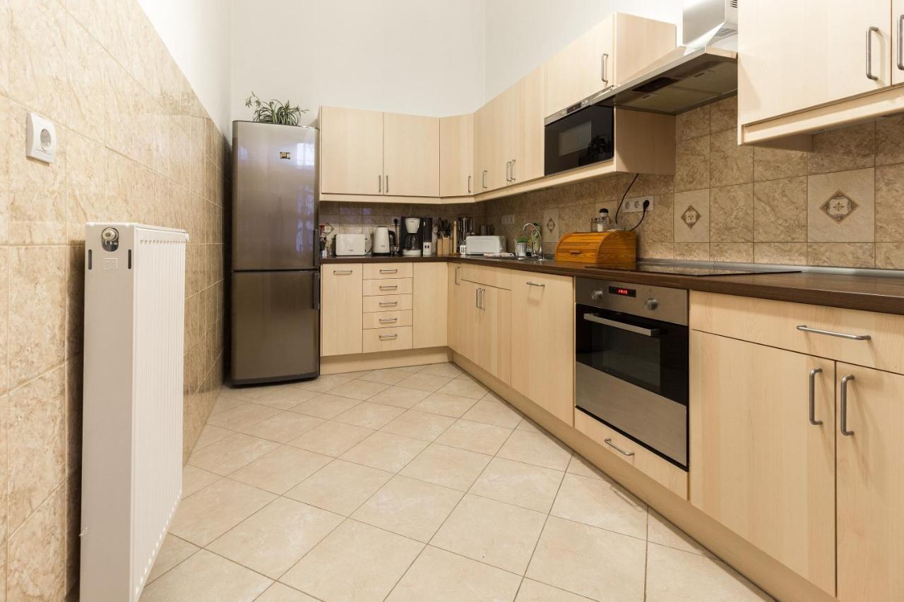 Beautiful Spacious Three-Room Suite Close To Buda Castle Будапеща Екстериор снимка