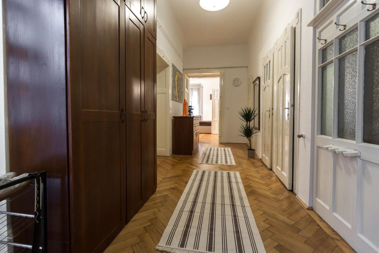 Beautiful Spacious Three-Room Suite Close To Buda Castle Будапеща Екстериор снимка
